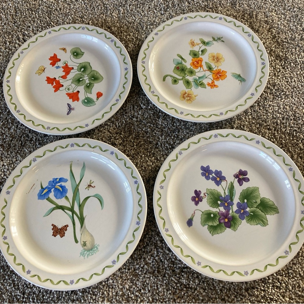 Windemere Garden Lunch/ Desert Plates 4 Asst Florals No Chips 7.5”